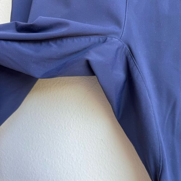 Bundle of 2 Men’s Fabletics Joggers Black Navy Blue Ankle Size Small? medium? - Picture 3 of 10